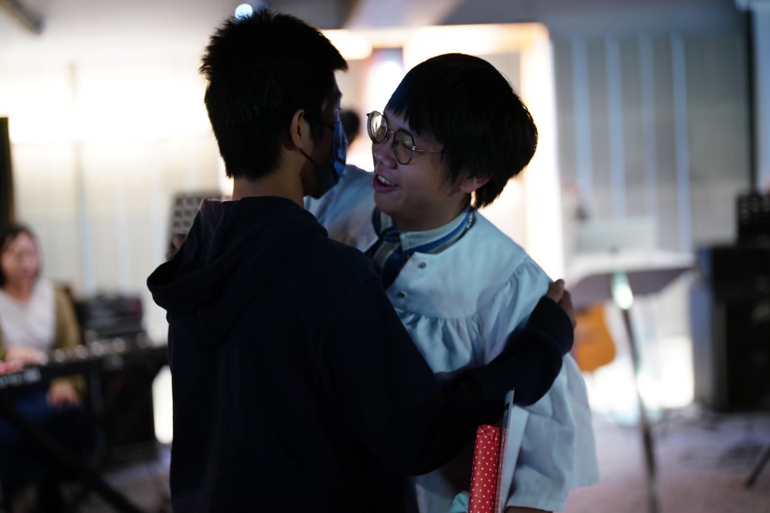 教會家人彼此相愛